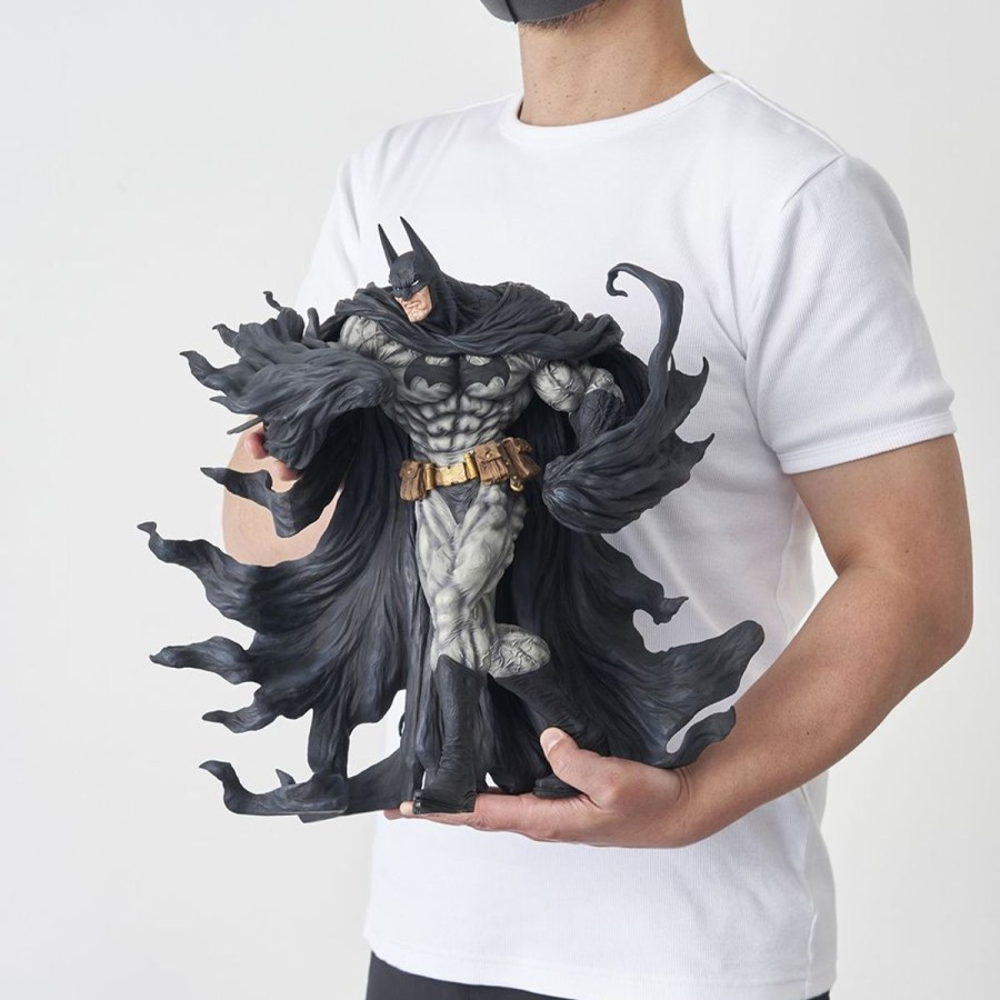 Figures Union Creative | Batman Hard Black Ver. Sofbinal