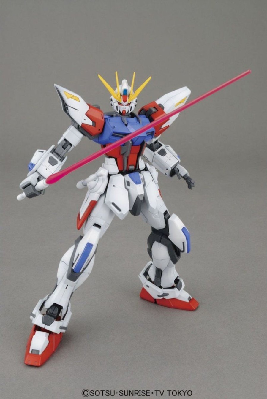 Hobby Bandai | Master Grade Gat-X105B/Fp Build Strike Gundam Full Package